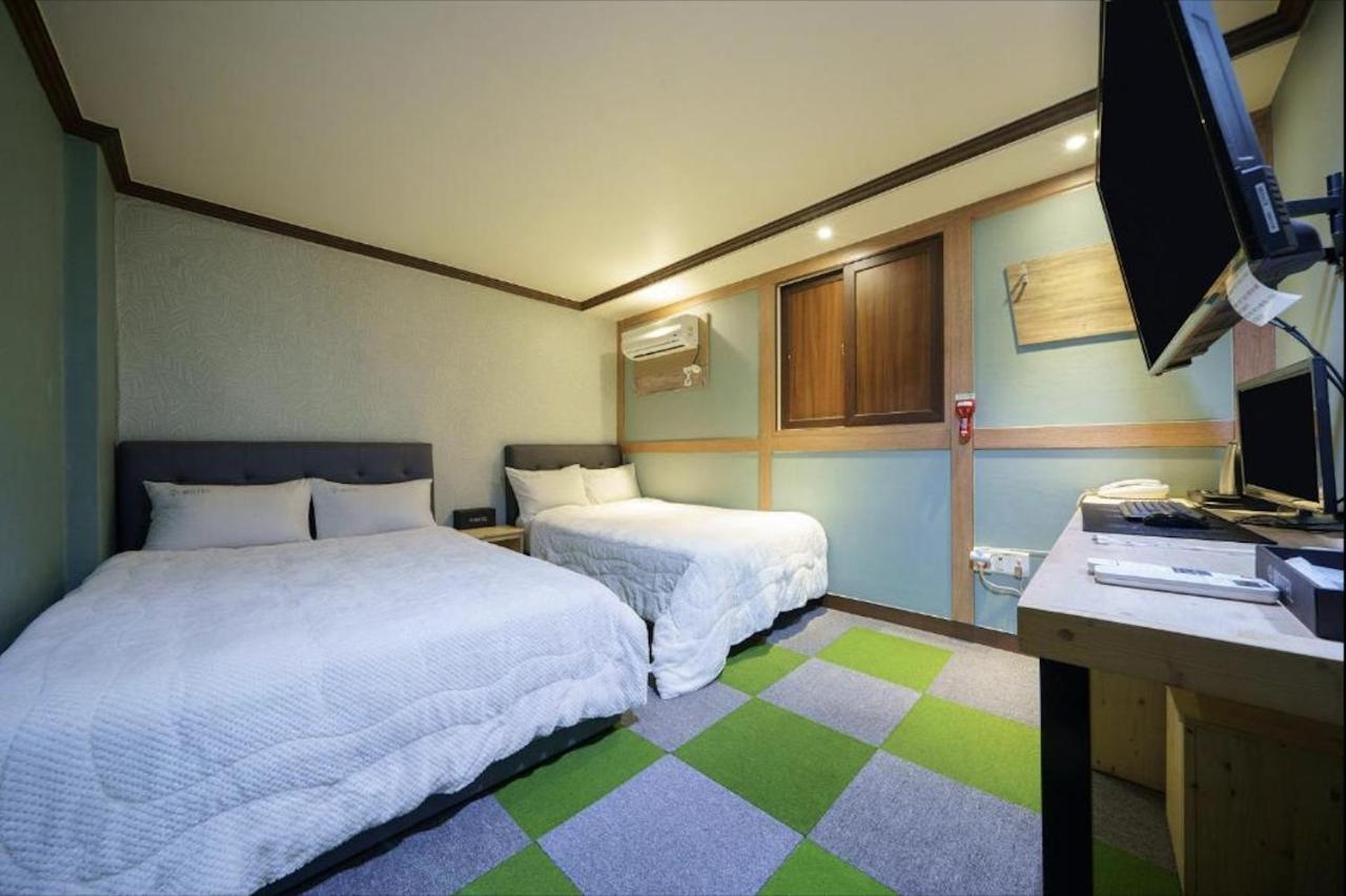 浦项 苏比兹特尔旅馆汽车旅馆 外观 照片